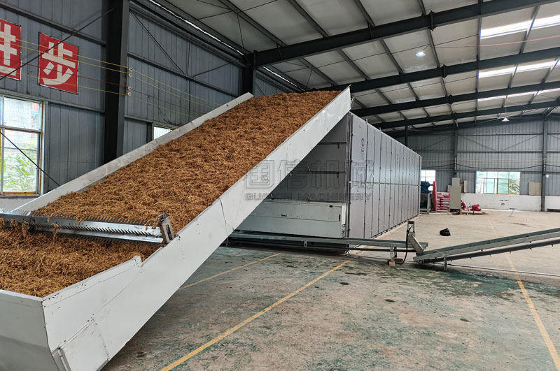 網(wǎng)帶式中藥材烘干機(jī)